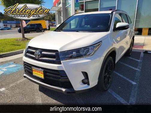 2019 Toyota Highlander SE