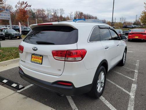 2017 Kia Sorento LX