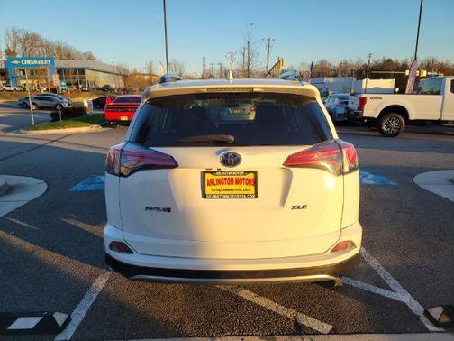 2018 Toyota RAV4 XLE