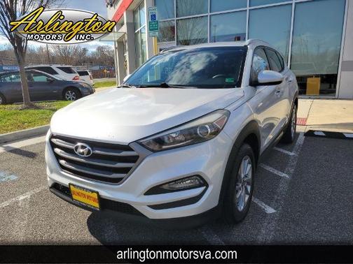2016 Hyundai TUCSON SE
