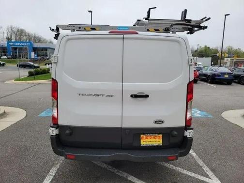 Oxford White 2018 Ford Transit-250 Base