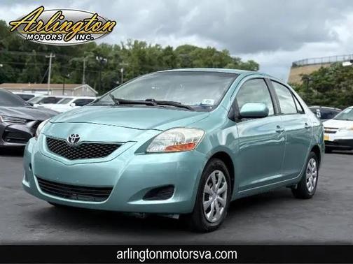 Jade Sea Metallic 2010 Toyota Yaris Base