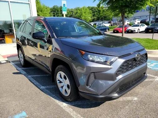 2020 Toyota RAV4 LE