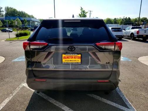 2020 Toyota RAV4 LE
