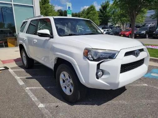 Super White 2015 Toyota 4Runner Limited