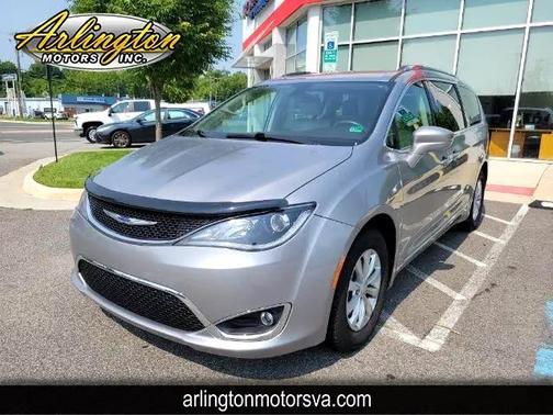 2019 Chrysler Pacifica Touring L