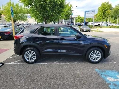 Midnight Blue Metallic 2021 Chevrolet Trailblazer LS