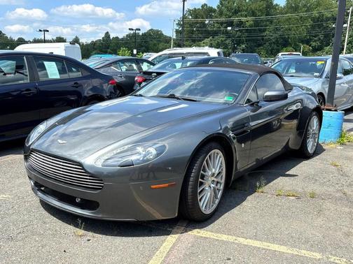 2009 Aston Martin V8 Vantage Base
