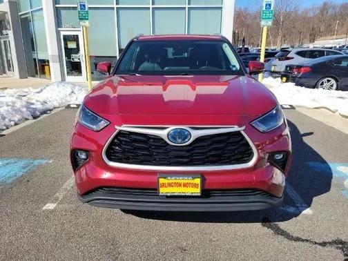 2021 Toyota Highlander Hybrid XLE