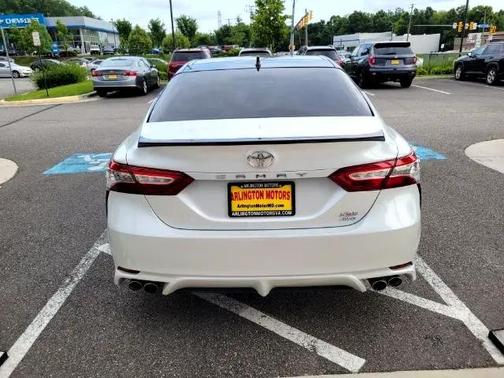 2020 Toyota Camry XSE