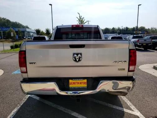 2016 RAM 1500 SLT