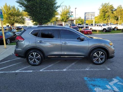 2017 Nissan Rogue SL