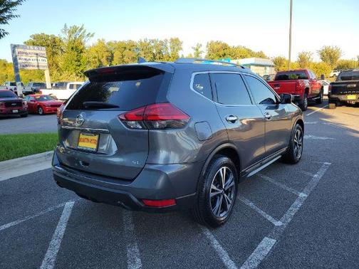 2017 Nissan Rogue SL