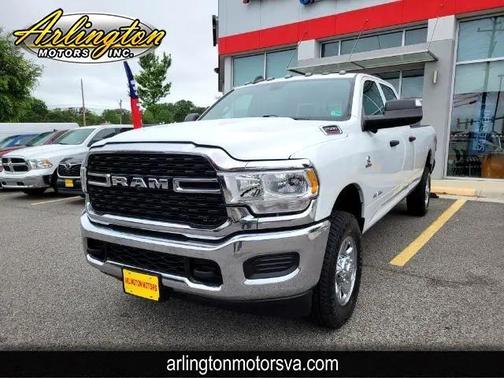 2022 RAM 2500 Tradesman Crew Cab 4x4 8' Box