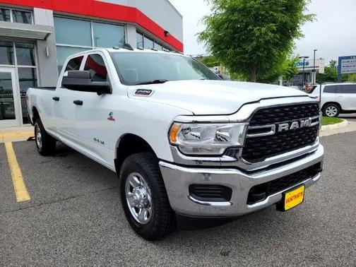2022 RAM 2500 Tradesman Crew Cab 4x4 8' Box
