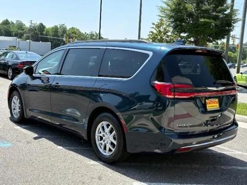 Fathom Blue Pearlcoat 2022 Chrysler Pacifica Touring L