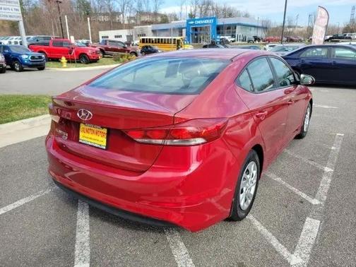 2018 Hyundai ELANTRA SE
