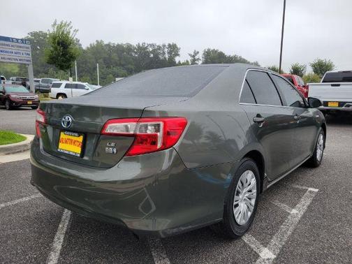 2013 Toyota Camry Hybrid LE
