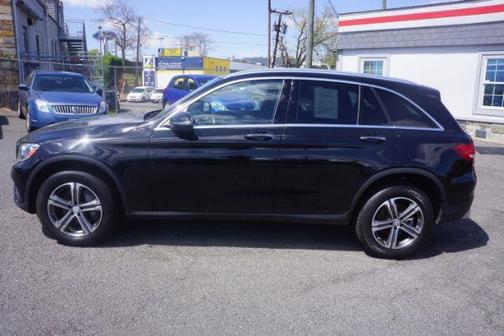 2017 Mercedes-Benz GLC 300 4MATIC
