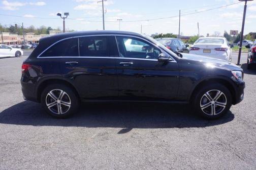2017 Mercedes-Benz GLC 300 4MATIC