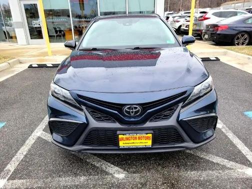2021 Toyota Camry SE