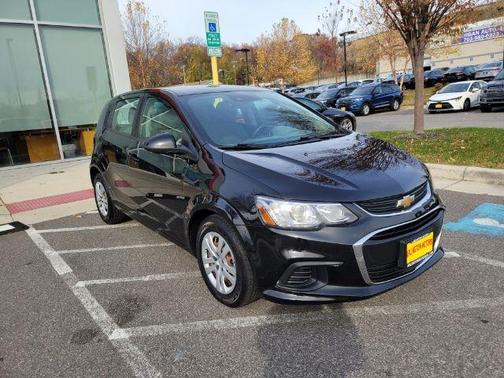 2020 Chevrolet Sonic FWD Hatchback 1FL 5-Door