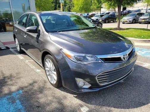 Magnetic Gray Metallic 2013 Toyota Avalon XLE