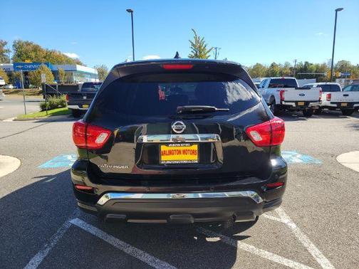 2019 Nissan Pathfinder S
