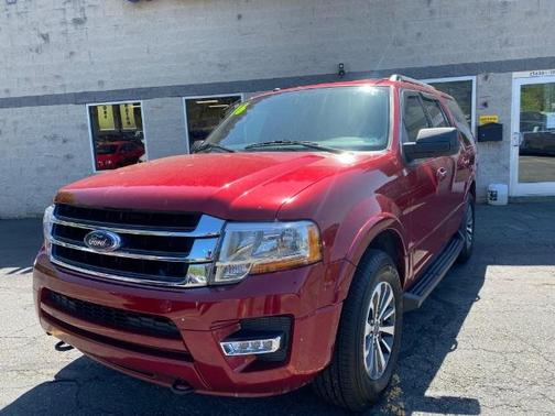 Photo 1 of 27 of 2016 Ford Expedition XLT