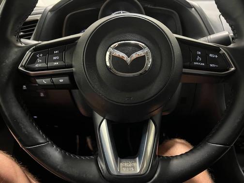 2018 Mazda Mazda3 Touring