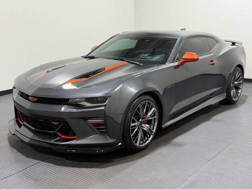 Gray 2017 Chevrolet Camaro 2SS