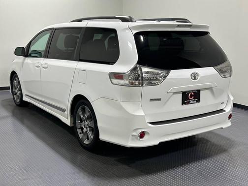 2012 Toyota Sienna SE