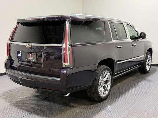 2018 Cadillac Escalade ESV Platinum