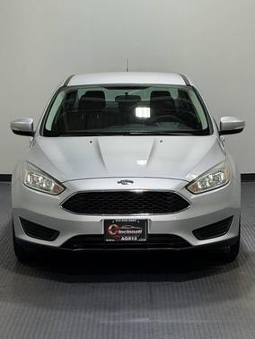 Gray 2017 Ford Focus SE
