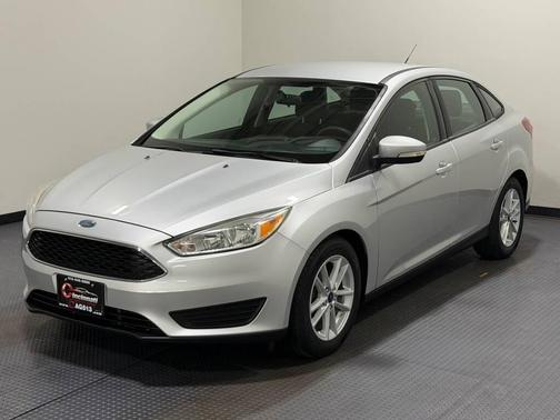 Gray 2017 Ford Focus SE