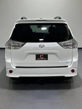 2015 Toyota Sienna 