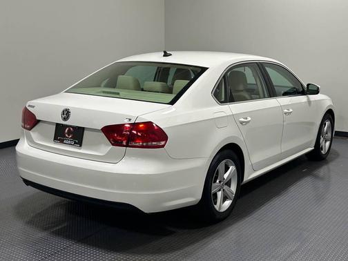 2013 Volkswagen Passat 2.5 SE