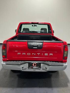 2001 Nissan Frontier XE