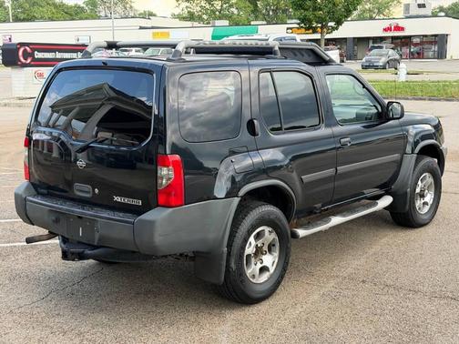Super Black 2001 Nissan Xterra XE