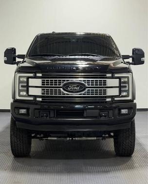 Black 2018 Ford F-250 Platinum