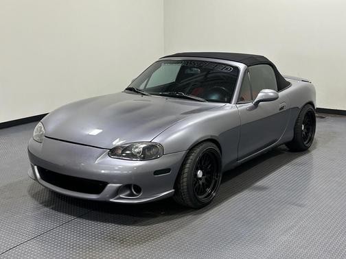 2004 Mazda MX-5 Miata Cloth