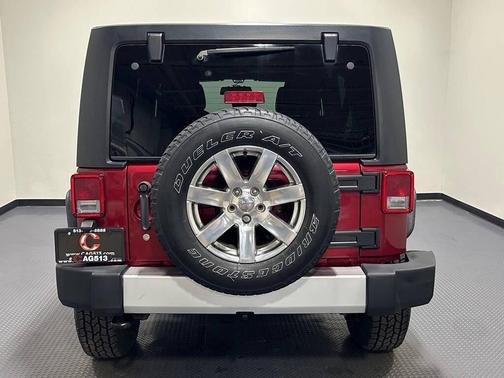 2012 Jeep Wrangler Unlimited Sahara