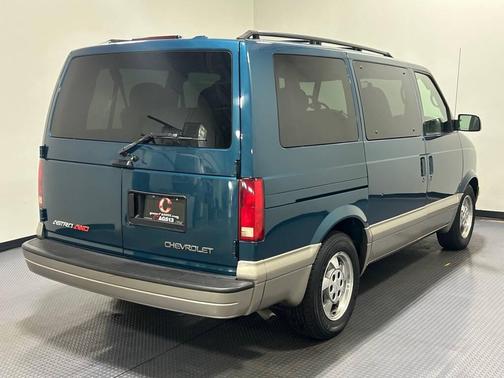 2003 Chevrolet Astro