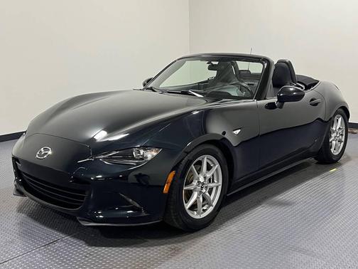 2016 Mazda MX-5 Miata Sport