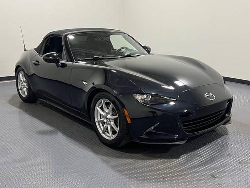 2016 Mazda MX-5 Miata Sport