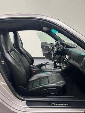 2001 Porsche 911 Carrera