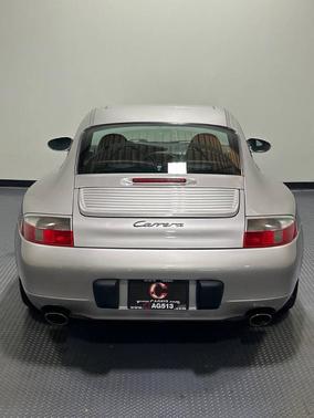 2001 Porsche 911 Carrera