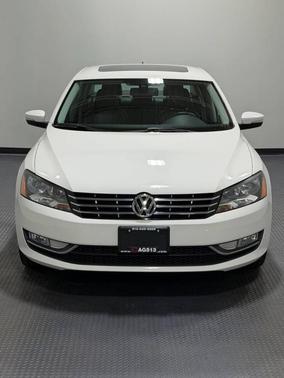 2015 Volkswagen Passat 1.8T Auto SEL Premium