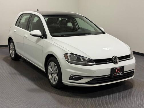 2018 Volkswagen Golf TSI SE