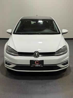 2018 Volkswagen Golf TSI SE